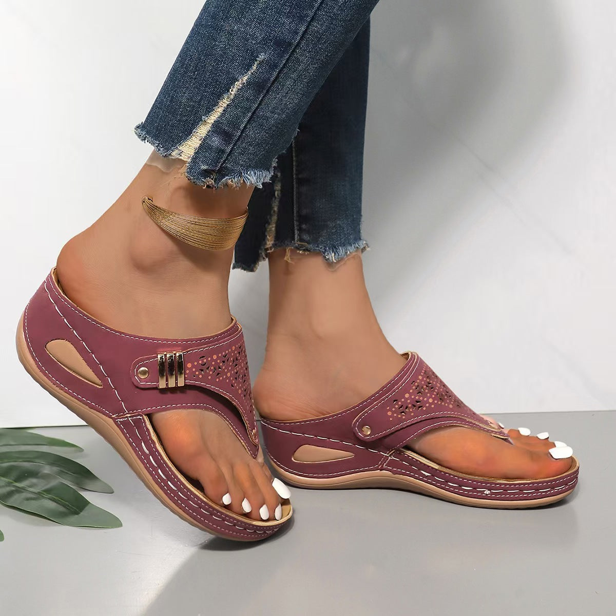 Walking Sandals for Women with Arch Support and Straps