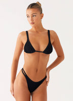 Croatia Collection | Black Bikini Bottoms with Low-Rise Design | Comfortable Fit for Stylish Beach Days