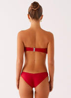 Delta Collection | Bikini Bottoms with Low V Waistline | Stylish Print for Comfortable Beach Wear