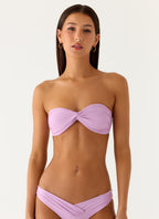 Delta Collection | Strapless Bikini Top with Sweetheart Neckline | Flattering Fit for Stylish Poolside Moments